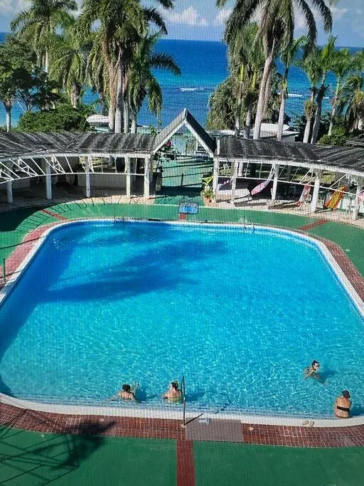 Marriott Seacastles F36, Montego Bay Apartment